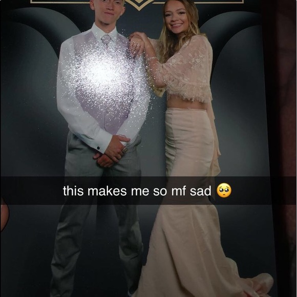 Selling this light pink prom dress - Picture 4 of 4